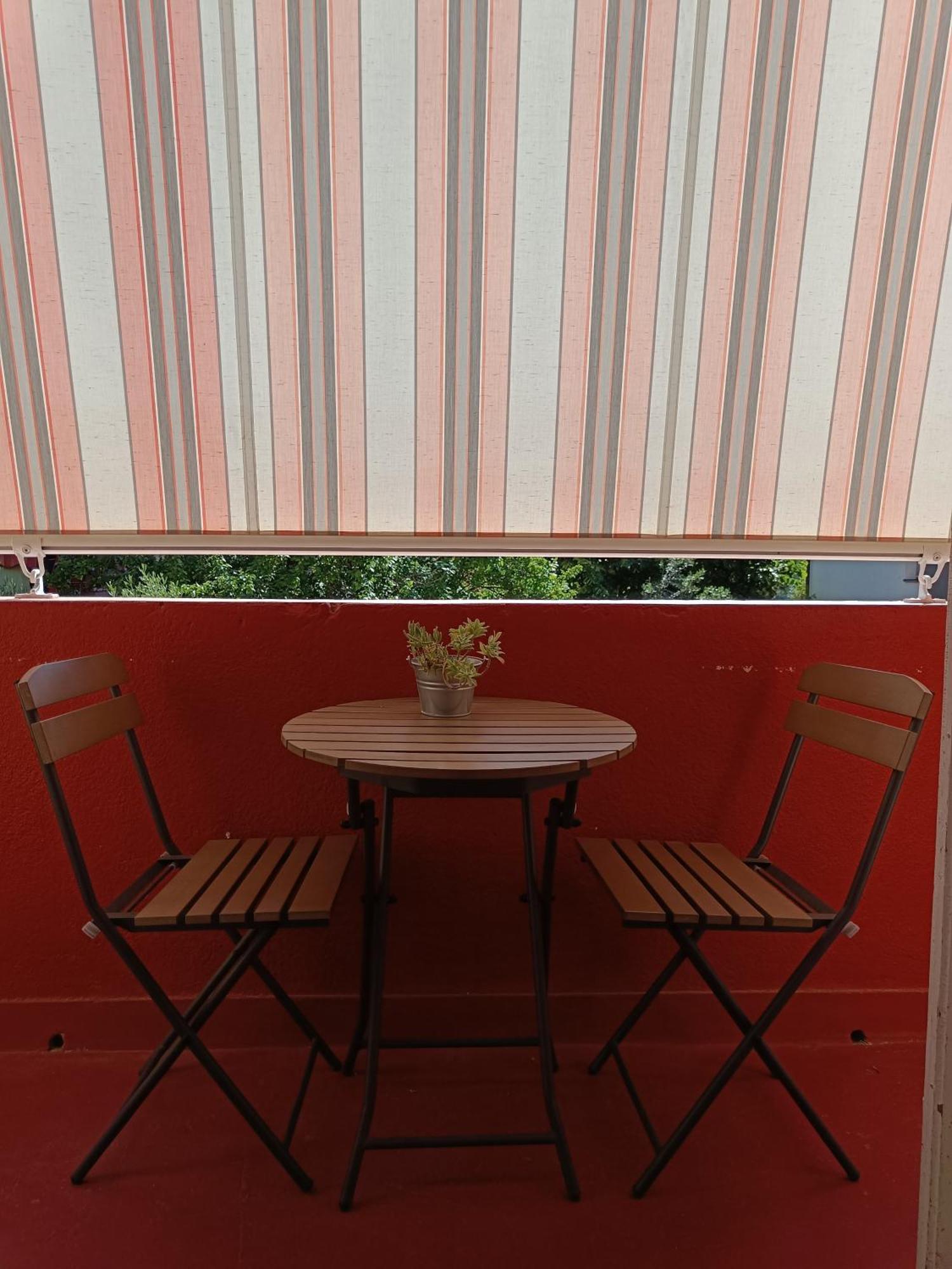 Apartment Near Center With Free Parking And Air Condition In Each
